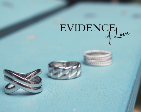 Bijoux Evidence of love