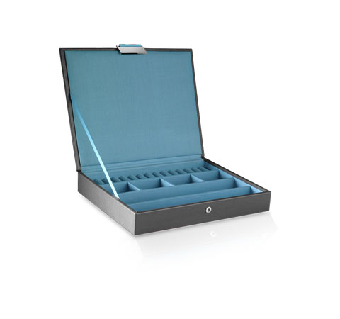 Élément coffret à bijoux gris ouvert