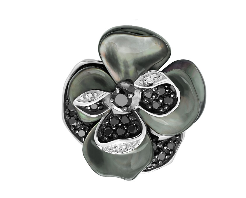 Bague or 750 blanc, diamants noirs