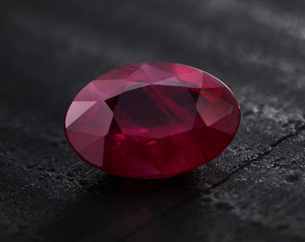 Pierre de juillet : le rubis