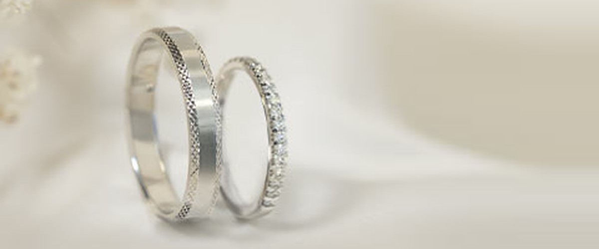 alliances femmes diamants