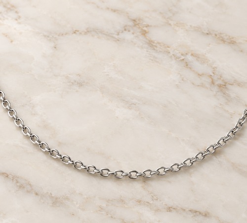 Collier maille jaseron, l&eacute;ger et brillant